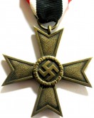 II laipsnio Kryžius už karinius nuopelnus be kardų KRIEGSVERDIENSTKREUZ Trečias Reichas
